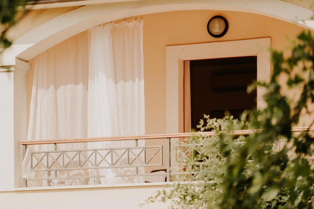 Bed And Breakfast Kolo Adults Only Buzinija Ngoại thất bức ảnh