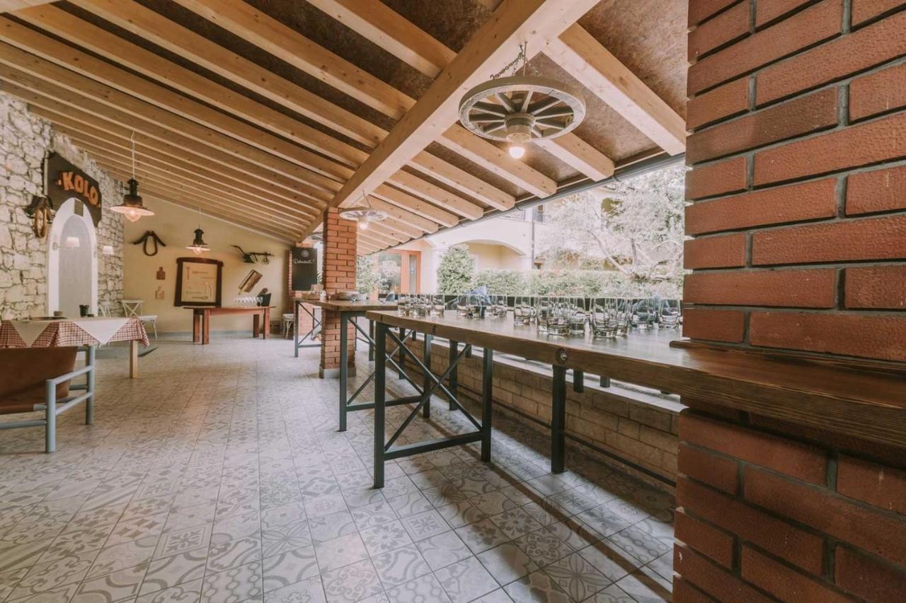 Bed And Breakfast Kolo Adults Only Buzinija Ngoại thất bức ảnh