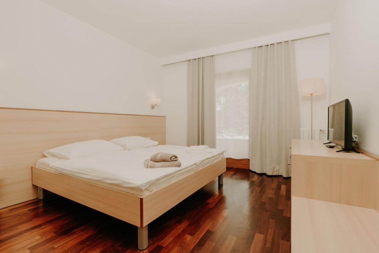 Bed And Breakfast Kolo Adults Only Buzinija Ngoại thất bức ảnh